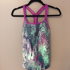 S- Fabletics Workout Top w/ Built in Bra