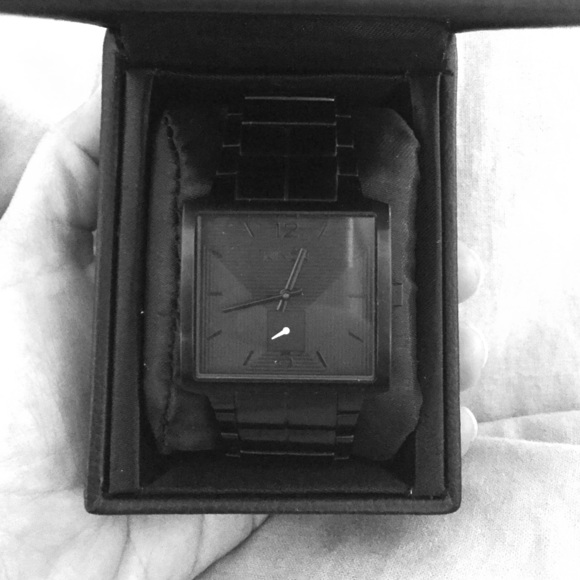 Men's Nixon Black sleek watch