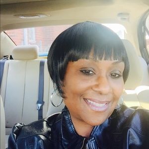 Meet your Posher, Pamela