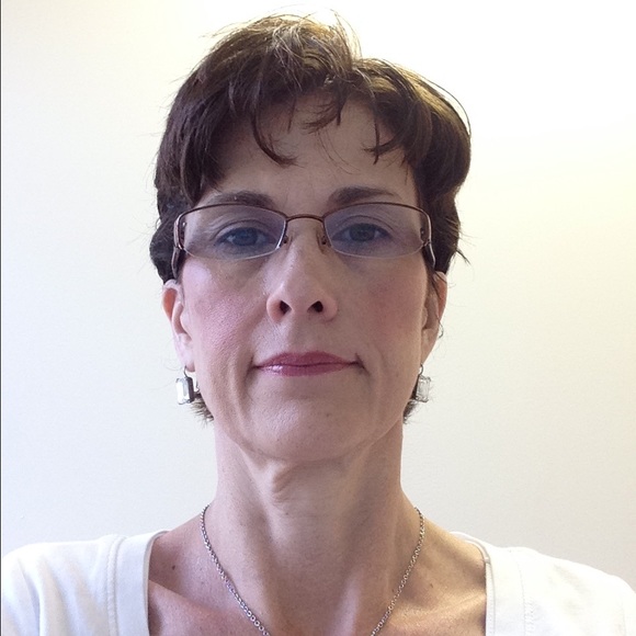 Meet your Posher, Kim - Picture 1 of 1