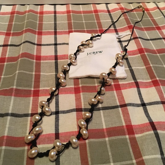 J crew Pearl string necklace