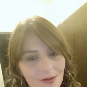 Meet your Posher, Rena