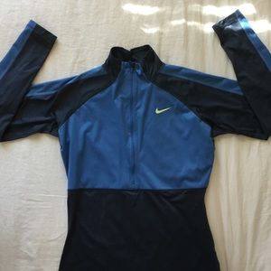 Nike pro pullover