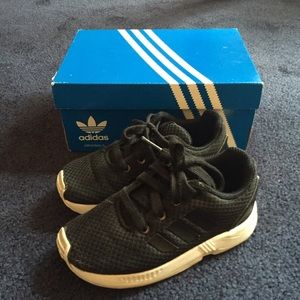 Kids Black Adidas Size 9