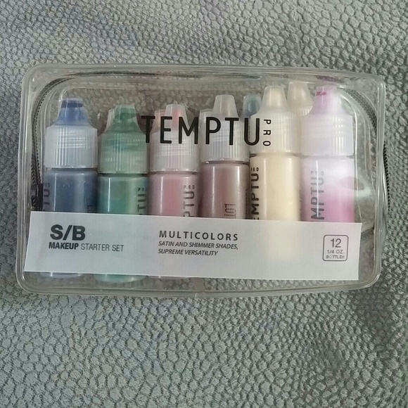 Temptu pro multicolors with 12 different shades