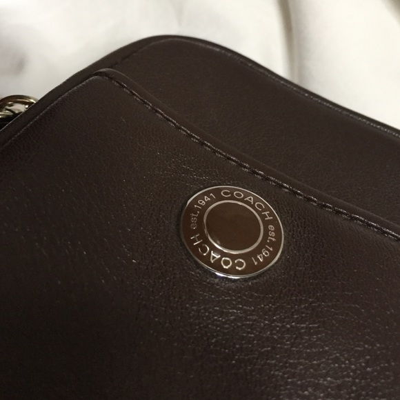 {Coach} leather tech wristlet - Picture 3 of 4