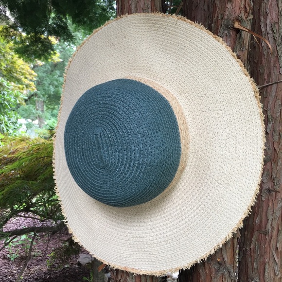Paper Straw Hat - Picture 4 of 4
