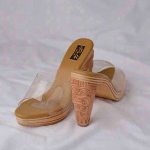 PinUp Couture Tiki Slide Heel