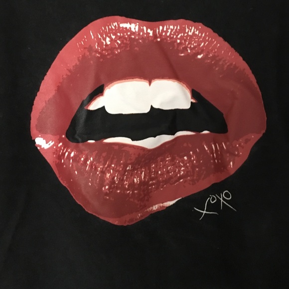 ❗️SOLD❗️DISTRESSED KENDALL & KYLIE SWEATER - Picture 2 of 4