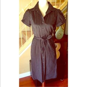 Adorable Banana Republic black & white dress!