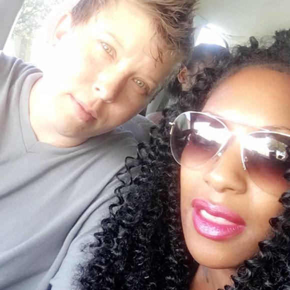 Meet your Posher, Felicia