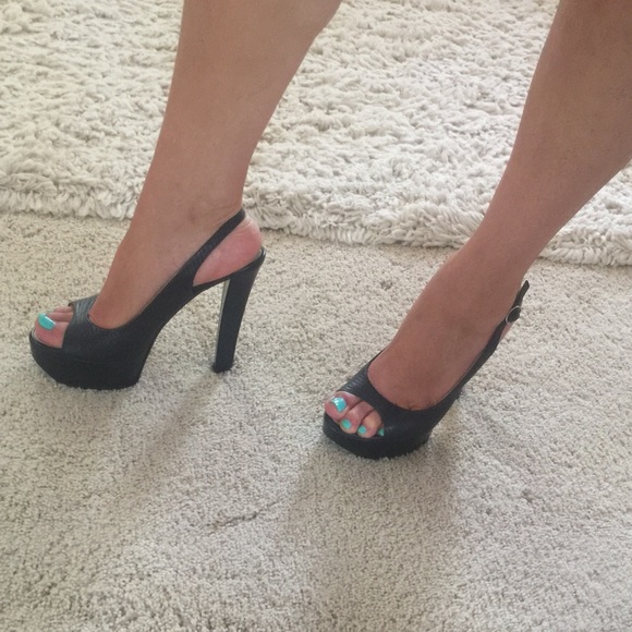 Authentic Giuseppe Zanotti platform heels - Picture 4 of 4