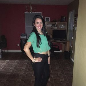 Meet your Posher, Alejandra