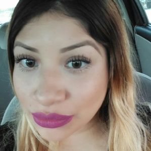 Meet your Posher, Evelin