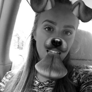 Meet your Posher, Dessiree