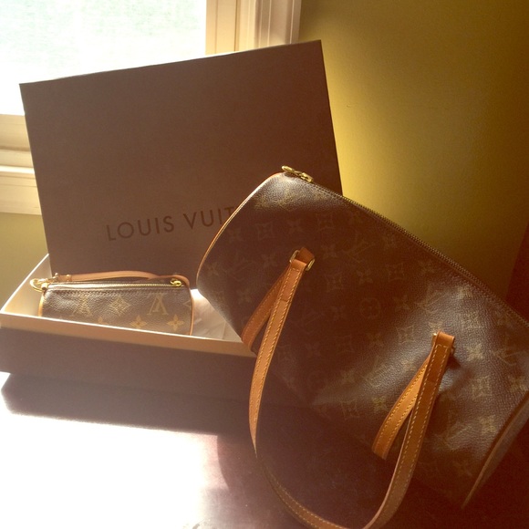 LV papillon 30 with matching make up bag