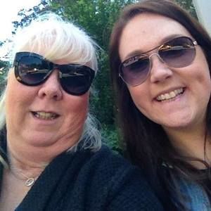 Meet your Posher, Debra