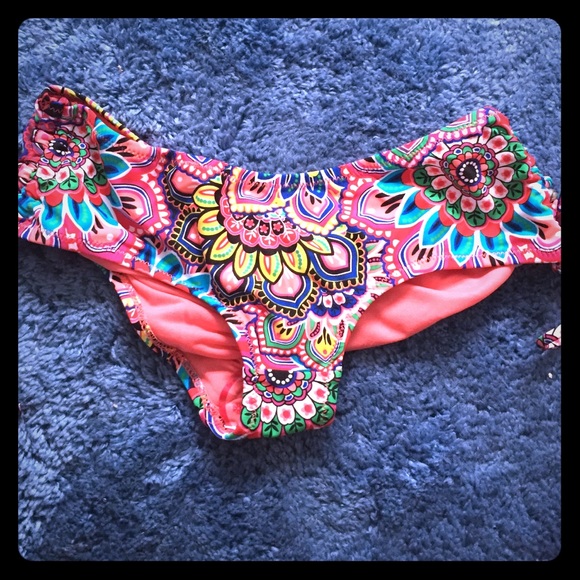 XS Scrunch bottom and side swimsuit bottoms
