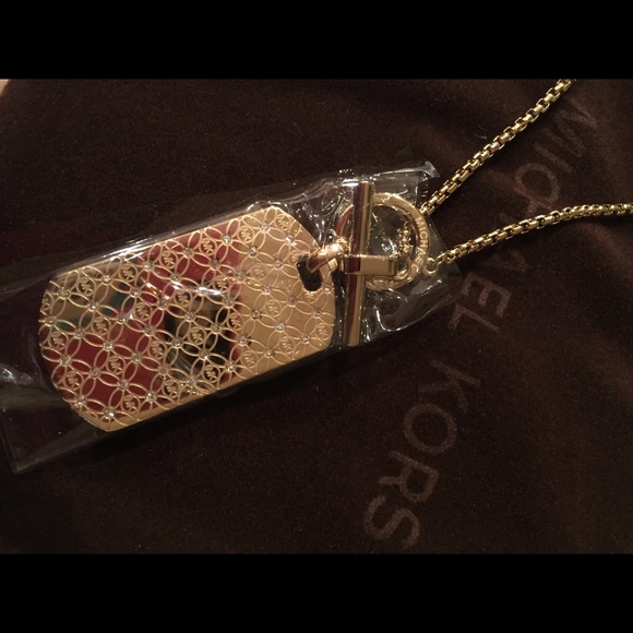 Michael Kors Dog Tag Necklace - Picture 2 of 4