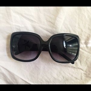 Steve Madden full frame sunglasses