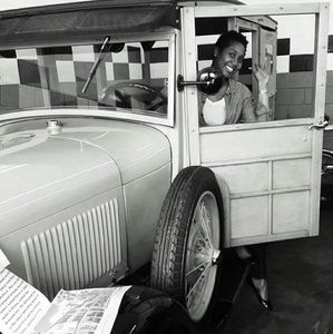 Meet your Posher, Bindu