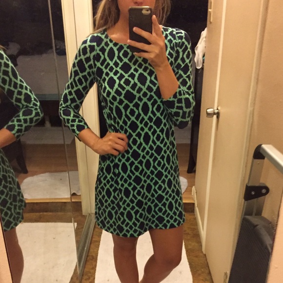Lulus Dresses & Skirts - Hourglass lily brand teal and navy dress