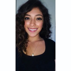 Meet your Posher, Luisa