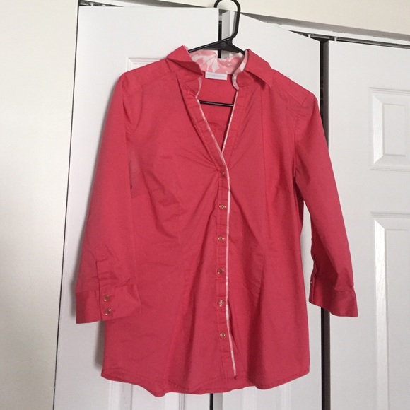 M - NYC button down shirt