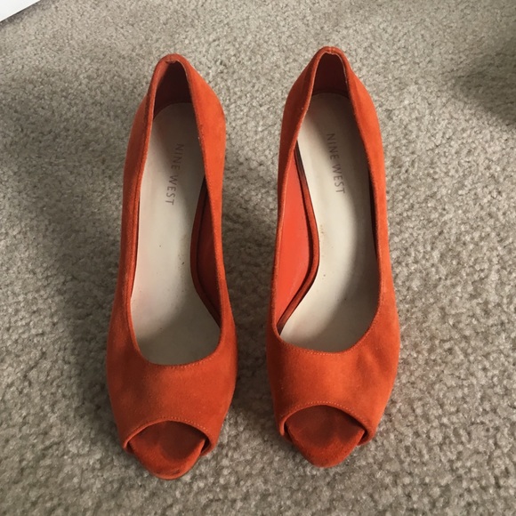 Nine West orange suede peep toe platform pumps