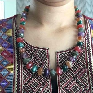 Classy multicolored necklace.