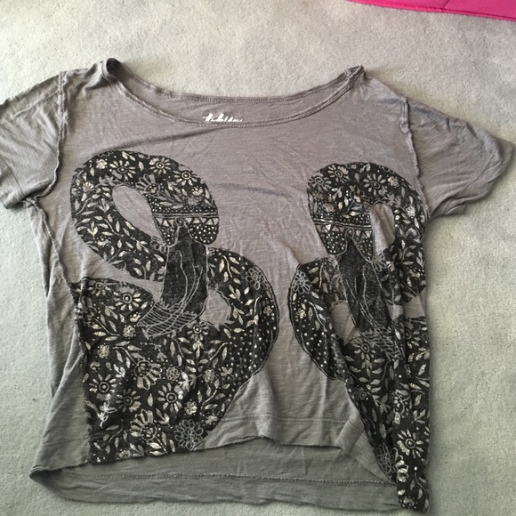 gray swan tee shirt - Picture 1 of 3
