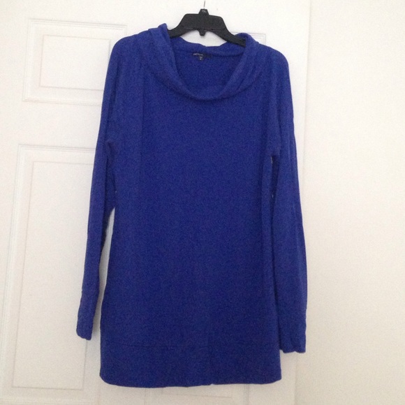 Blue Gap Scoop Neck Maternity Dress or Top