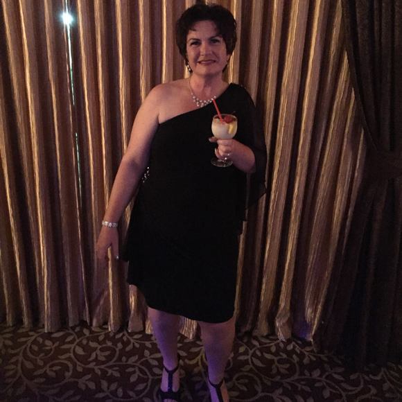 Meet your Posher, Cortney