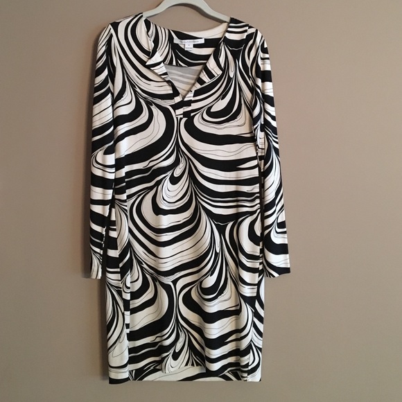 Diane Von Furstenberg Black and White Swirl Dress