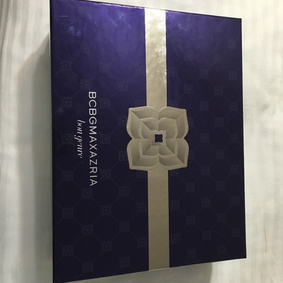 BCBG Bon genre perfume