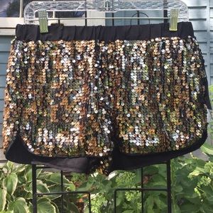 Forever 21 - metallic sequined shorts