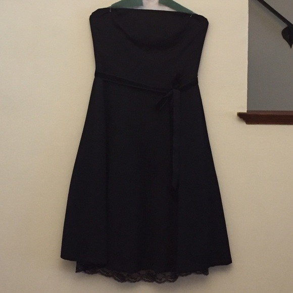 Express Dresses & Skirts - SALE! $13! EXPRESS strapless wool dress, sz 8