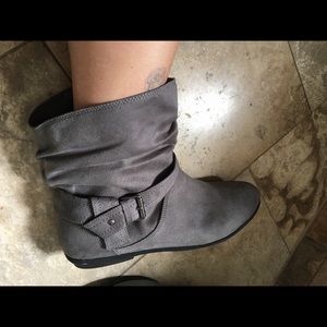 Size 9.5 slouchy suede ankle boots