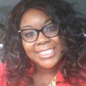 Meet your Posher, Stella