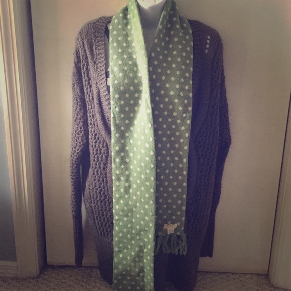 Green scarf