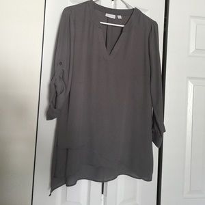M - NYC 3/4 sleeve blouse
