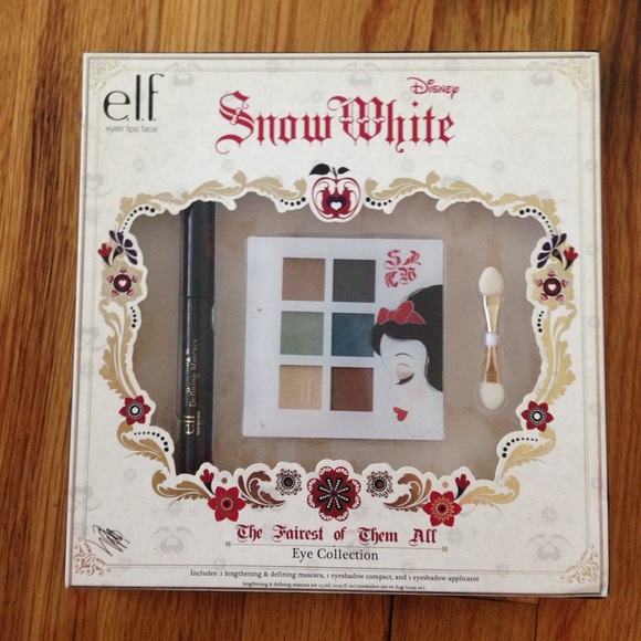 ELF Disney Snow White Make Up Set with Eye Shadow
