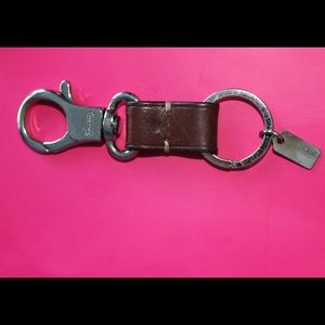 COACH LEATHER KEY RING