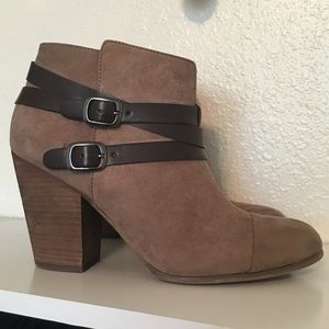 Carlos Santana Helene Booties