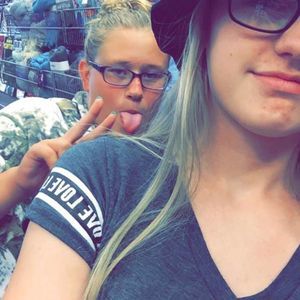 Meet your Posher, Savanna