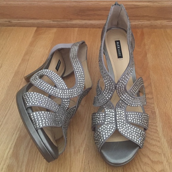 Alex Marie Rhinestone Heels- Size 8 - Picture 3 of 4