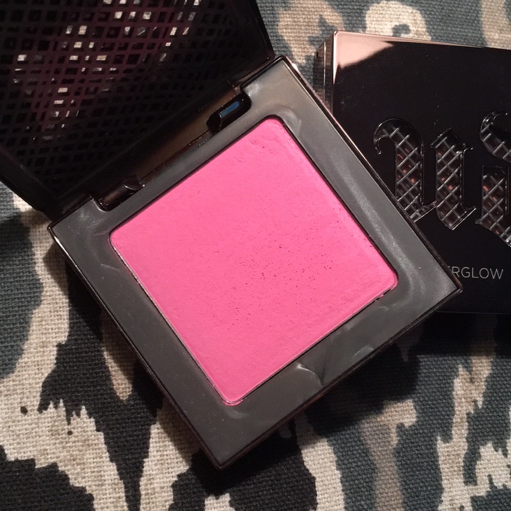 Urban decay after glow blush
