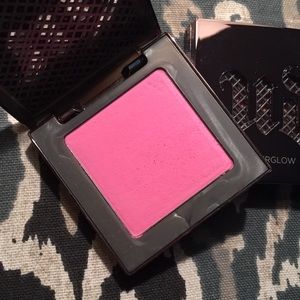 Urban decay after glow blush