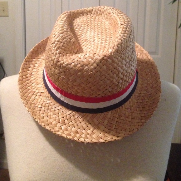 Straw Hat - Picture 2 of 4