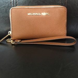 Michael Kors wristlet